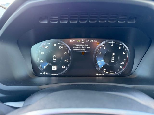 Used 2018 Volvo XC90 T6 Momentum w/ Convenience Package image 29