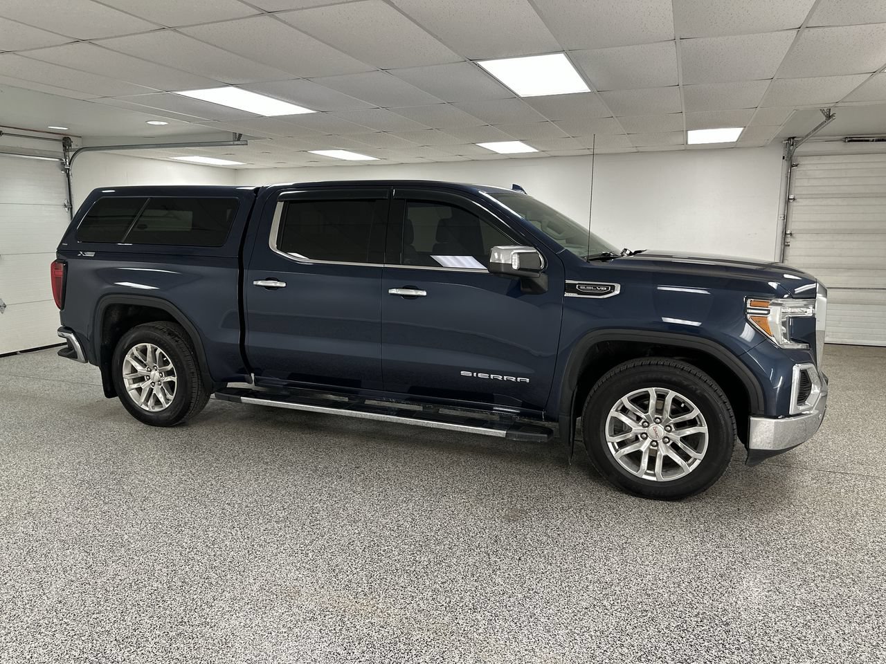 Used 2020 GMC Sierra 1500 SLT w/ SLT Premium Plus Package AWD/4WD image 1