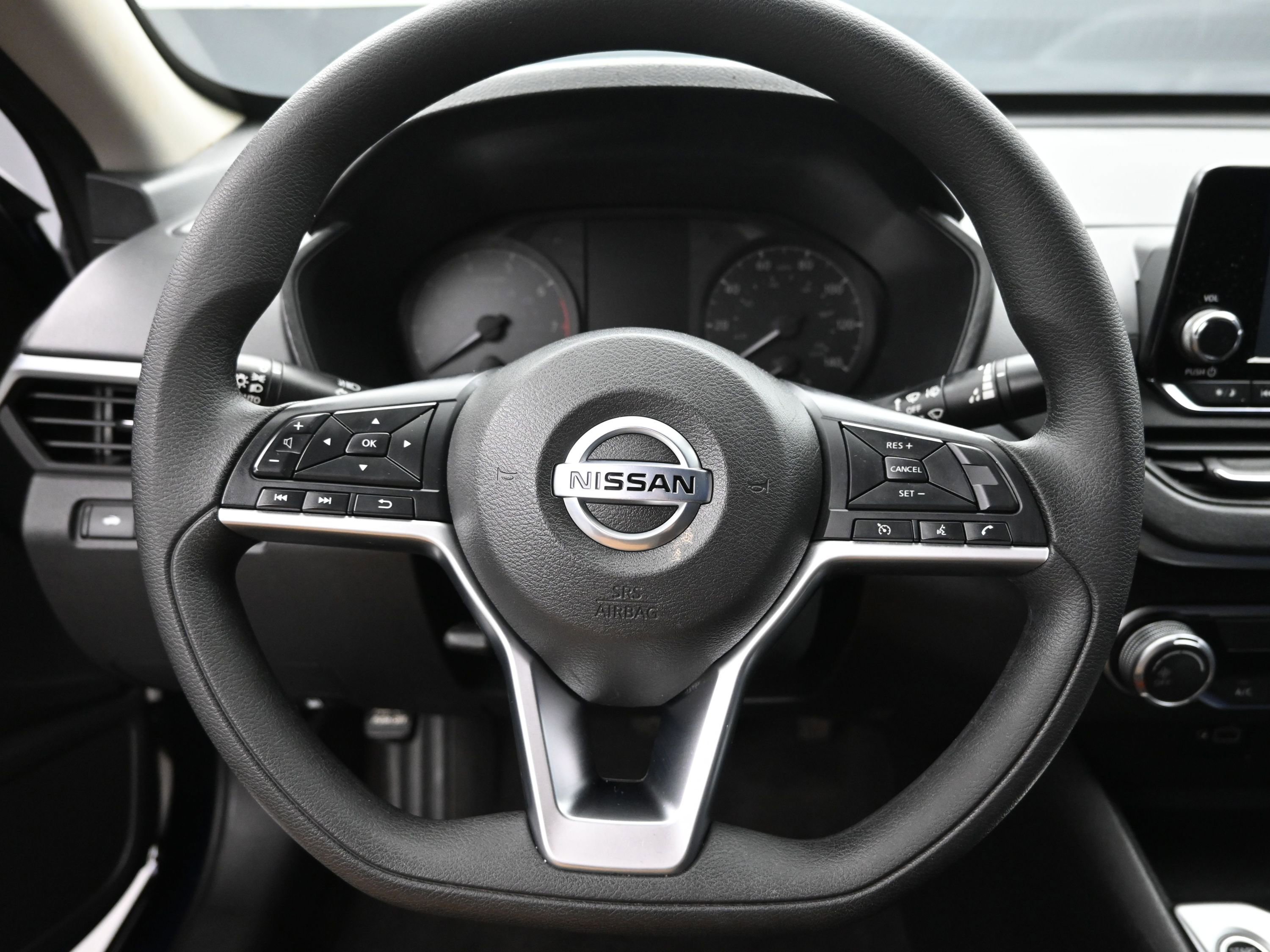 Used 2022 Nissan Altima 2.5 S FWD image 13