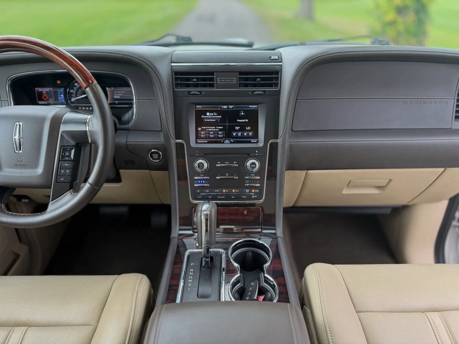 Used 2015 Lincoln Navigator L 4WD w/ Equipment Group 101A Reserve image 78