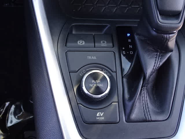Certified 2019 Toyota RAV4 XLE w/ Convenience Package AWD/4WD image 33