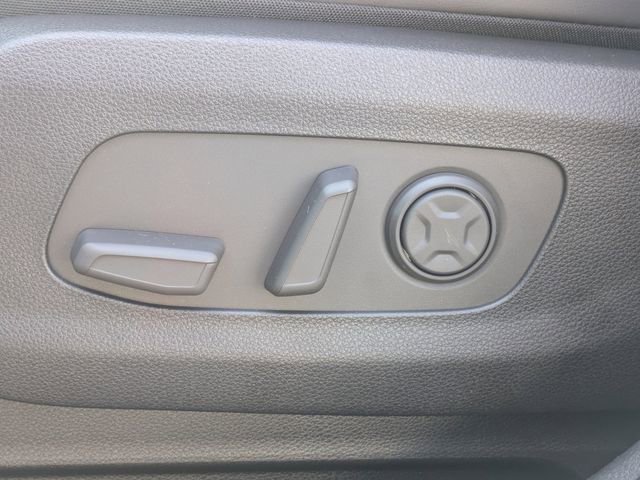 New 2026 Kia Carnival LXS FWD image 20