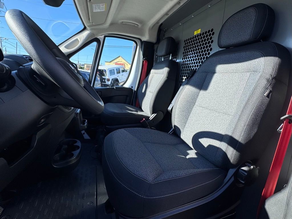 Used 2025 RAM ProMaster 3500 image 18
