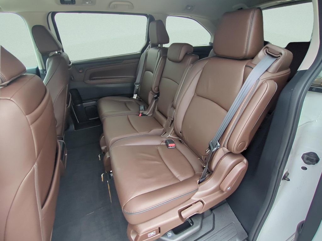 Used 2025 Honda Odyssey Touring image 13