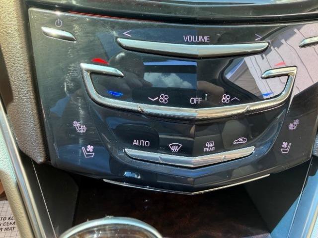Used 2015 Cadillac XTS Luxury FWD image 23