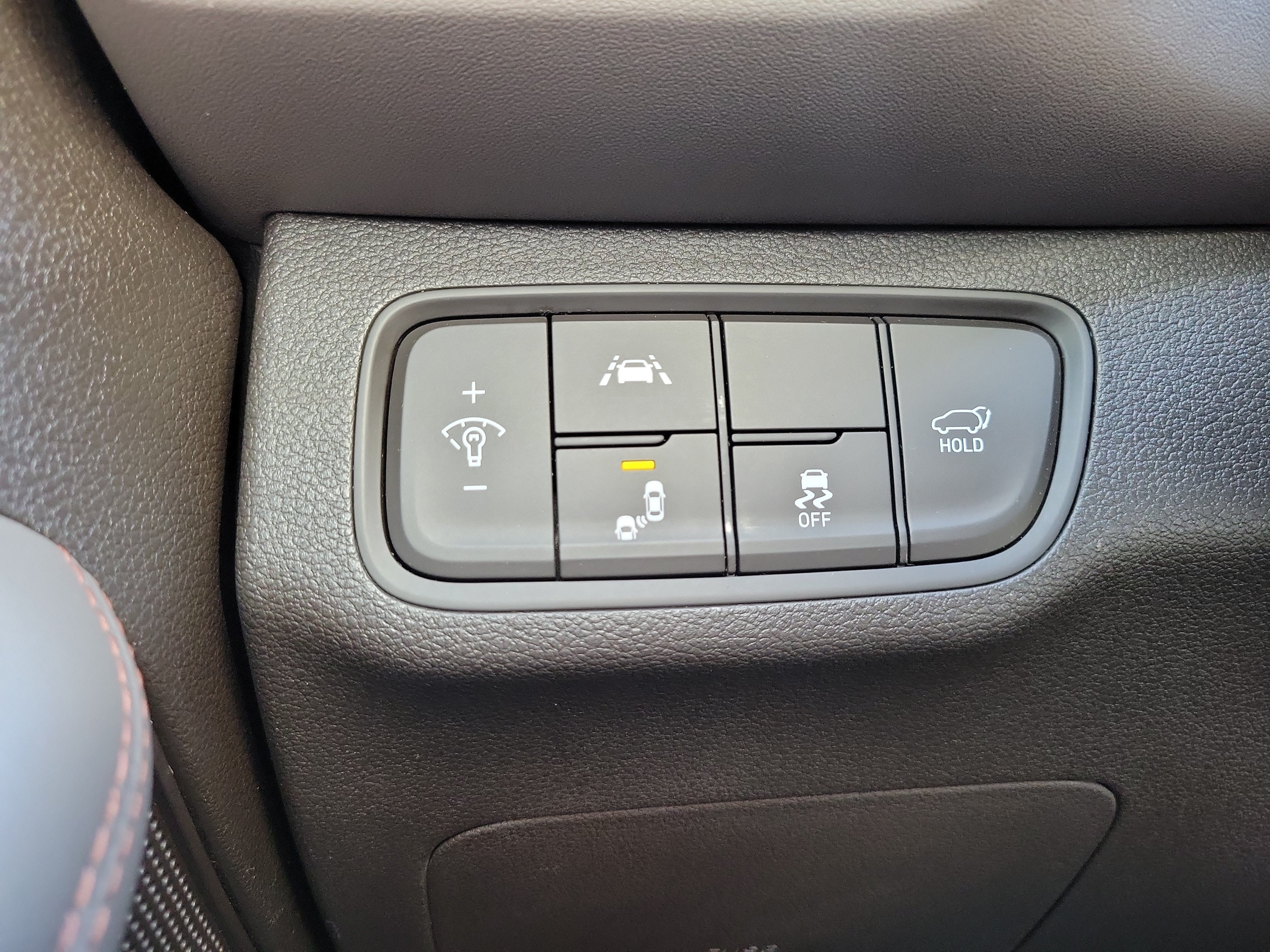Used 2020 Hyundai Santa Fe SEL w/ Convenience + Premium Package FWD image 26