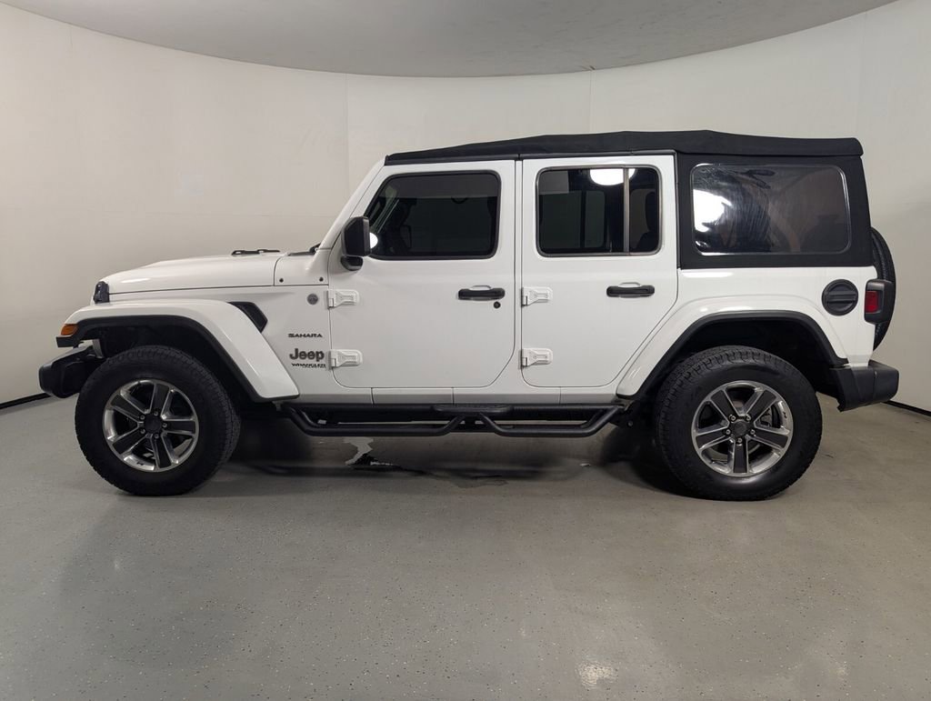 Used 2019 Jeep Wrangler Unlimited Sahara AWD/4WD image 4