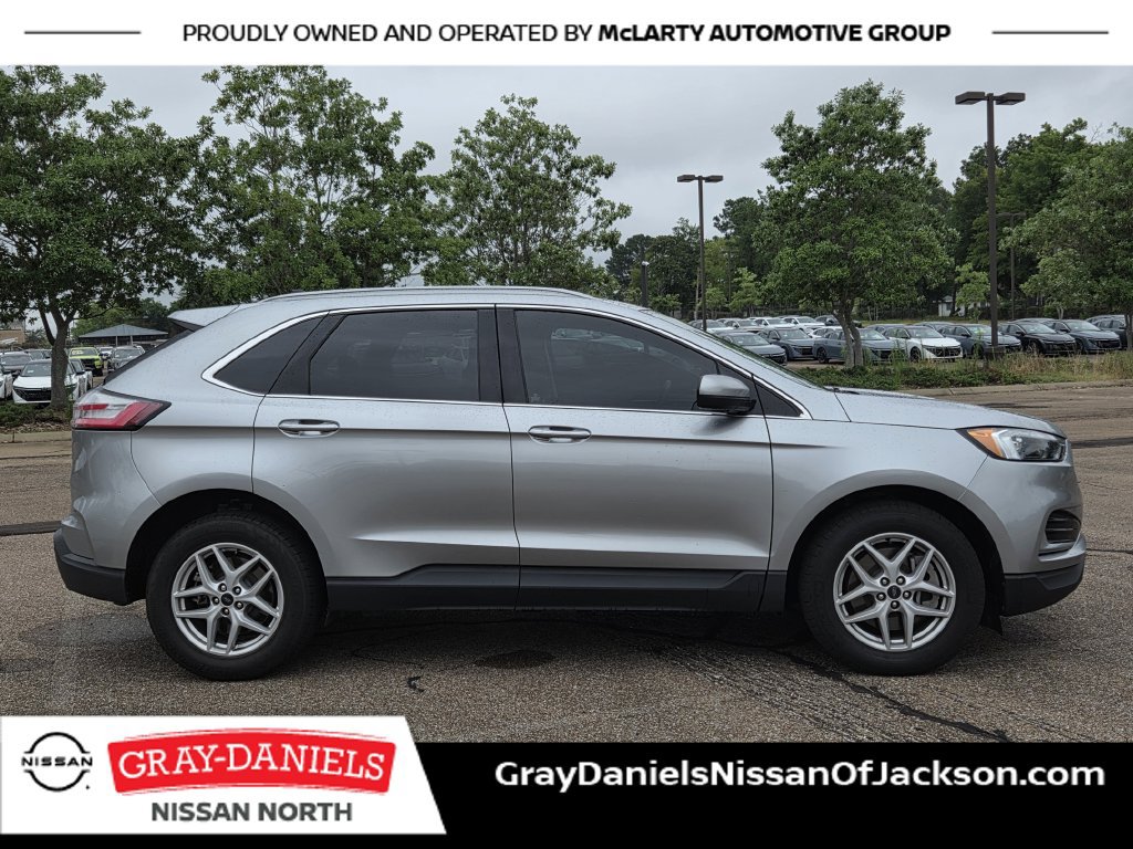Used 2023 Ford Edge SEL AWD/4WD image 4