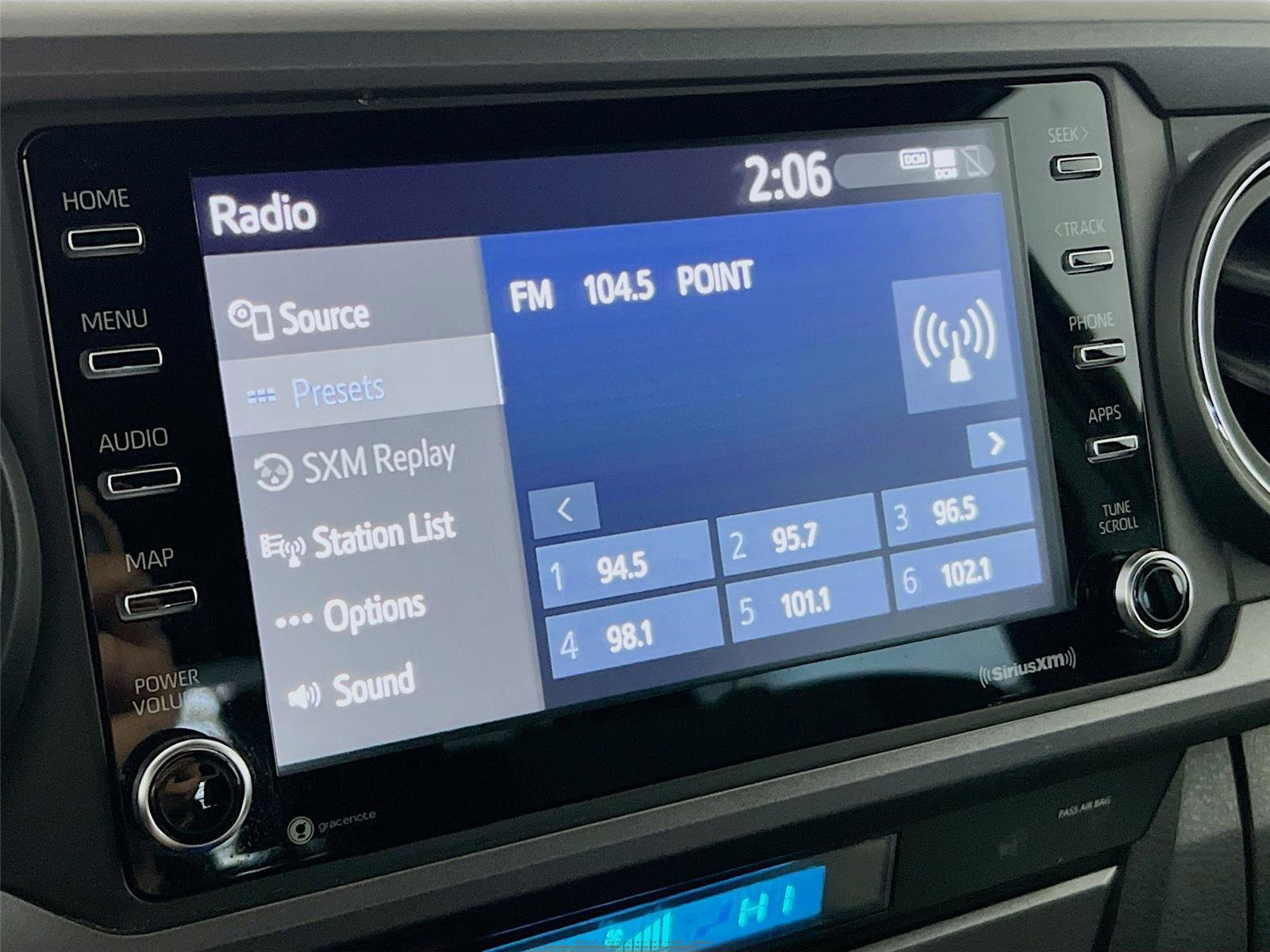 Used 2023 Toyota Tacoma TRD Sport image 9