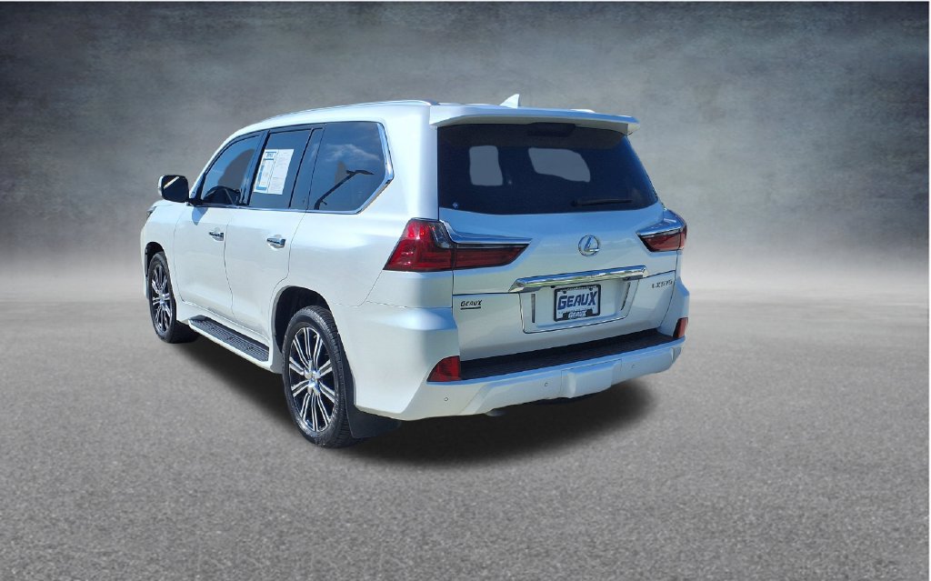 Used 2021 Lexus LX 570 4WD w/ Luxury Package image 5