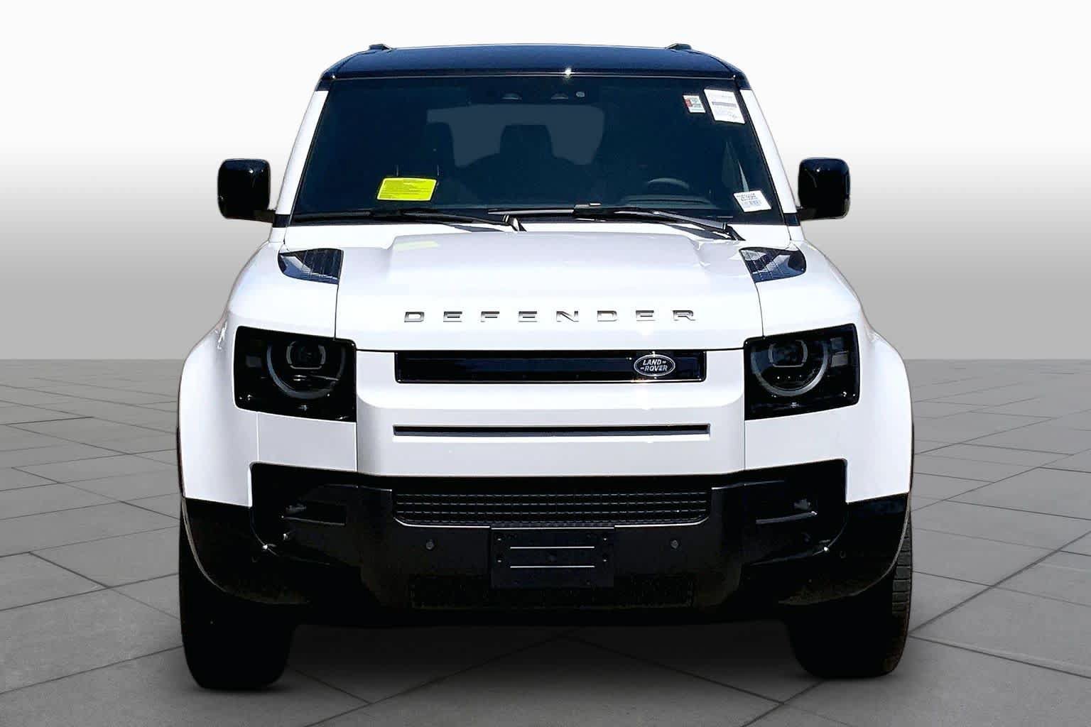 New 2026 Land Rover Defender 110 X-Dynamic SE AWD/4WD image 2