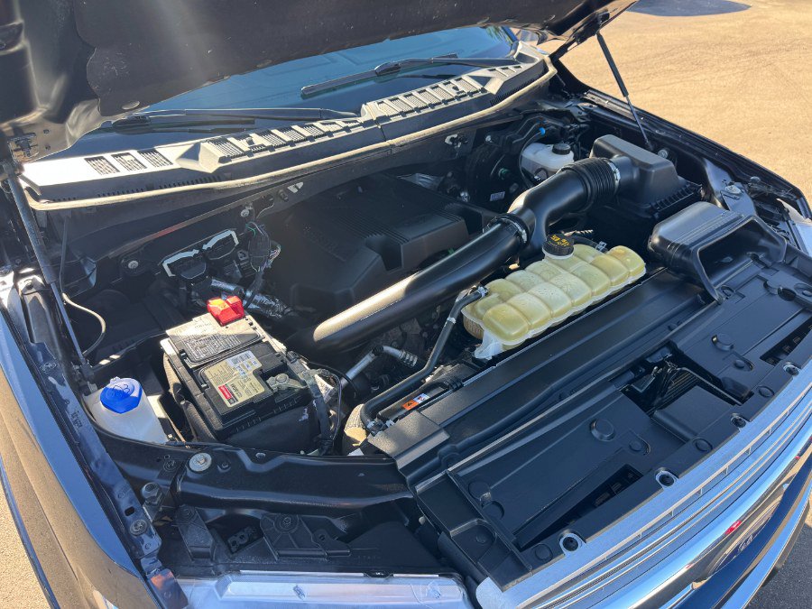 Used 2019 Ford F150 Lariat w/ Equipment Group 502A Luxury AWD/4WD image 25