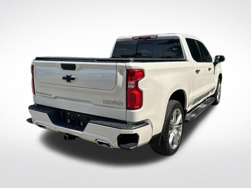 Certified 2025 Chevrolet Silverado 1500 High Country w/ High Country Premium Package AWD/4WD image 5