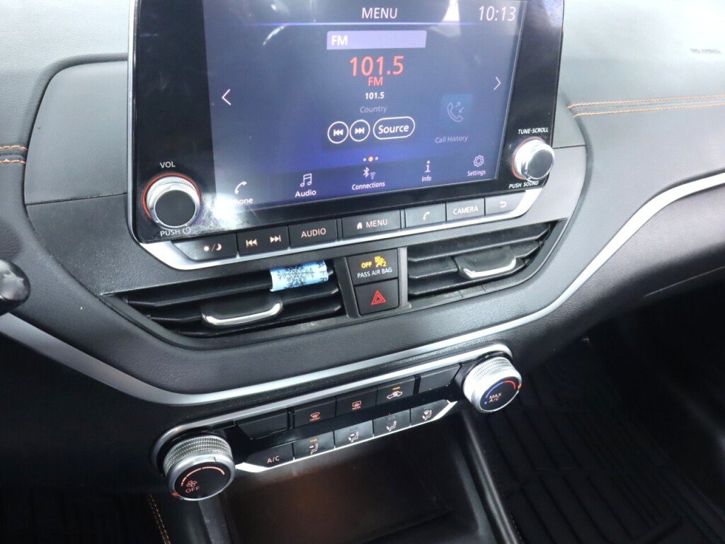Used 2020 Nissan Altima 2.5 SR FWD image 15