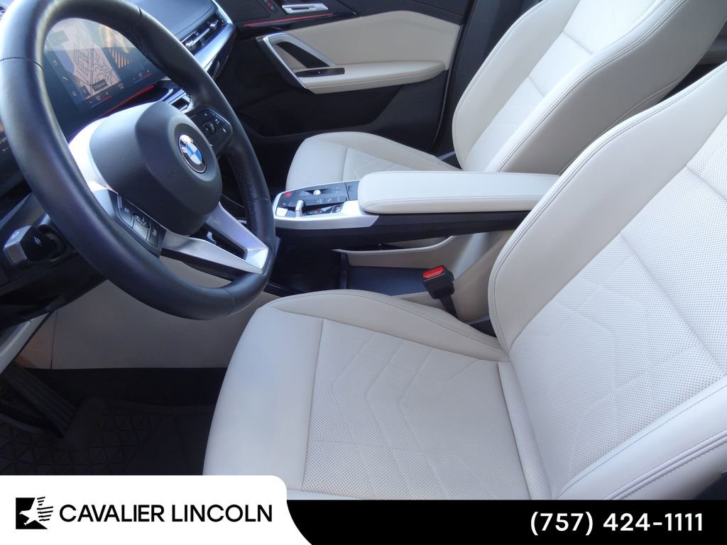 Used 2023 BMW X1 xDrive28i w/ Convenience Package AWD/4WD image 6