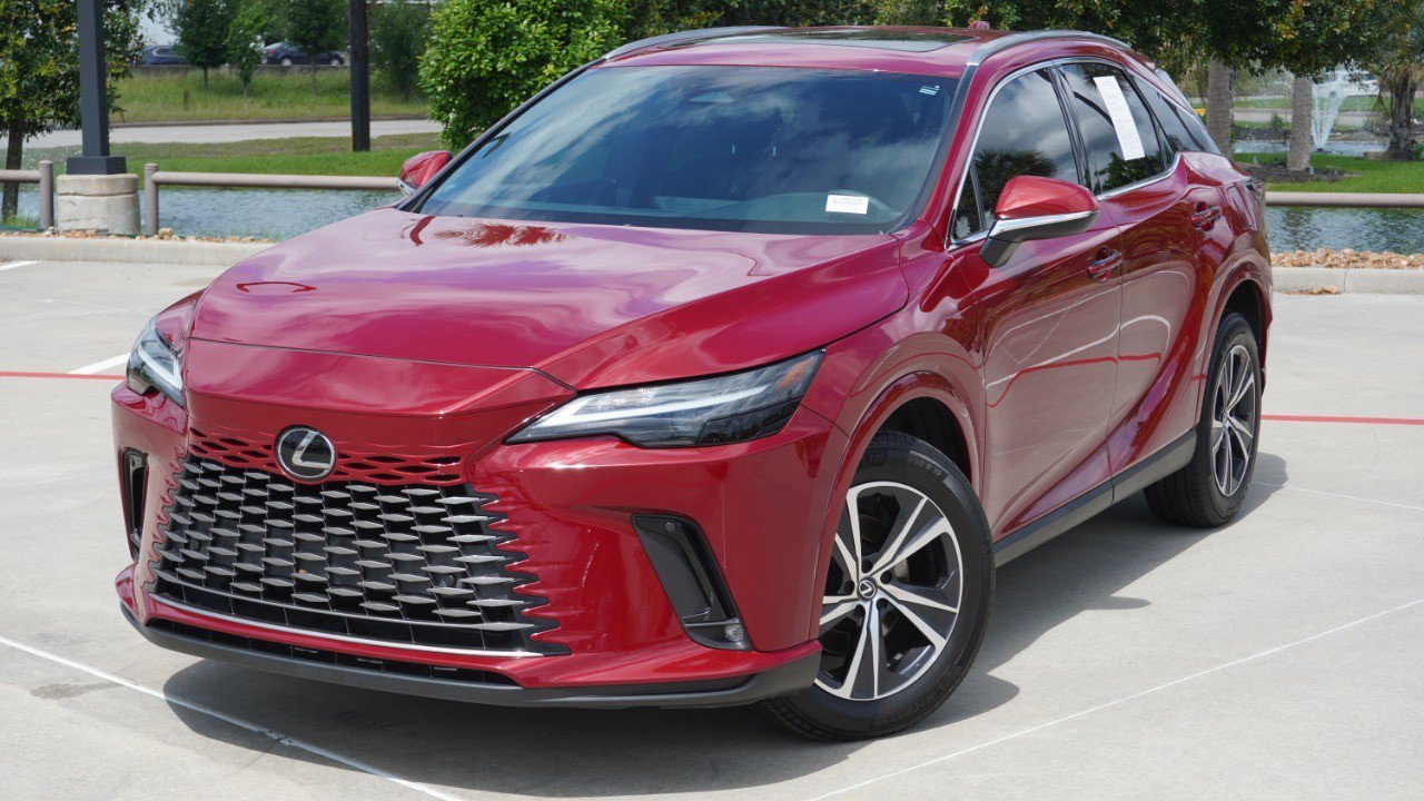 Used 2023 Lexus RX 350 Premium w/ Cold Area Package FWD image 2
