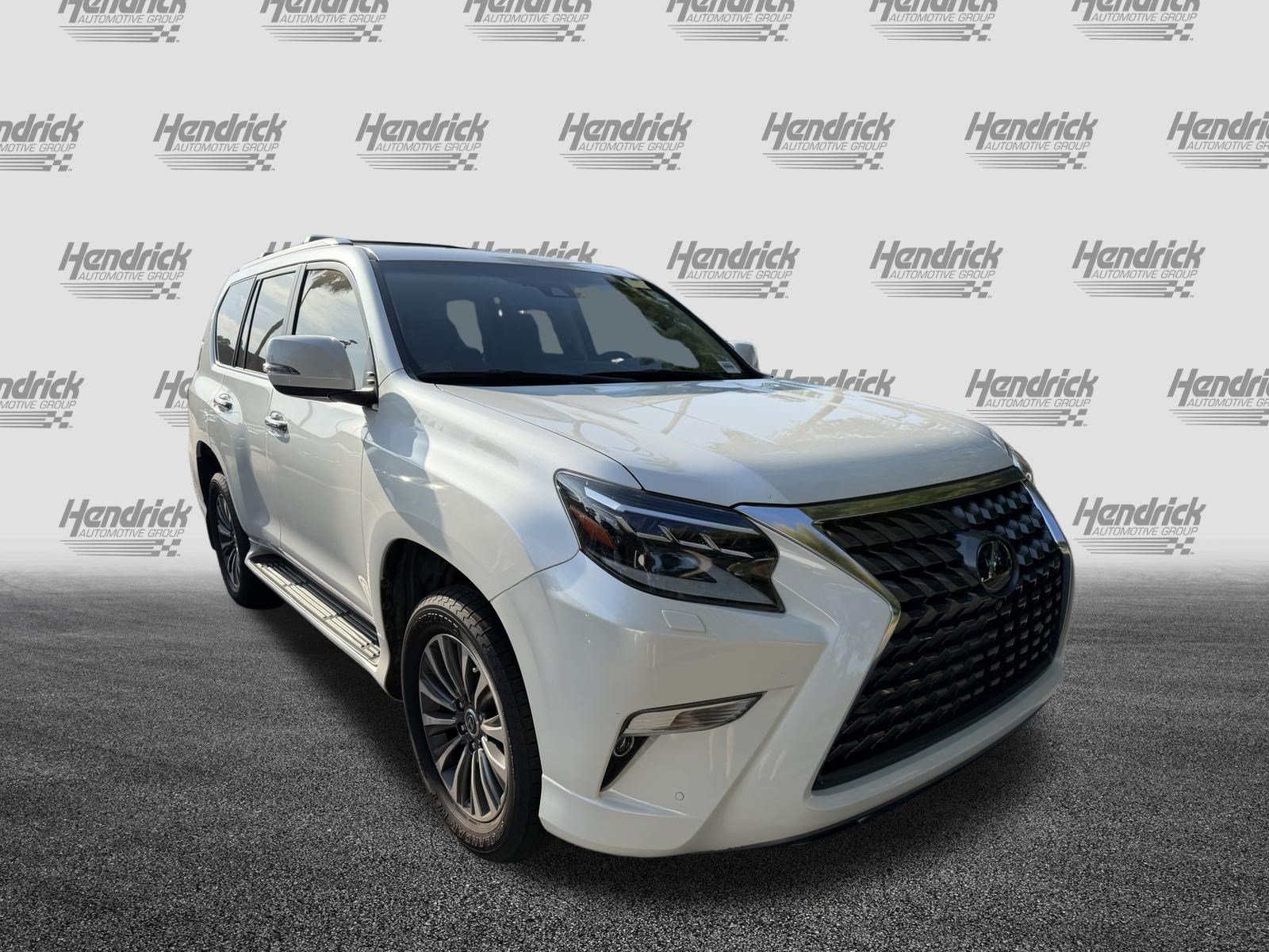 Certified 2023 Lexus GX 460 Luxury w/ Accessory Package AWD/4WD image 2