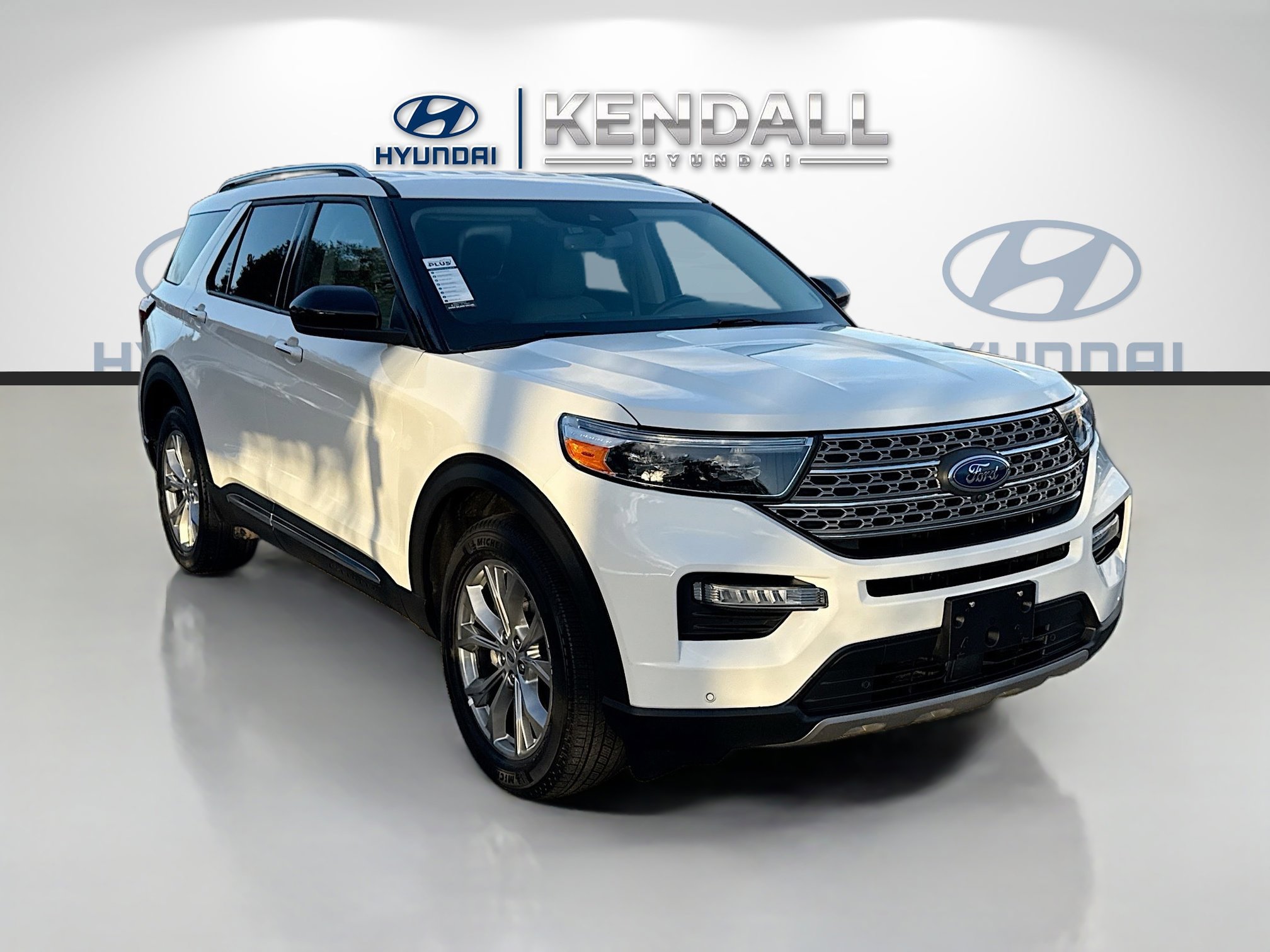 Used 2024 Ford Explorer Limited image 1
