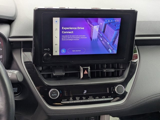 Used 2025 Toyota Corolla Cross LE image 19