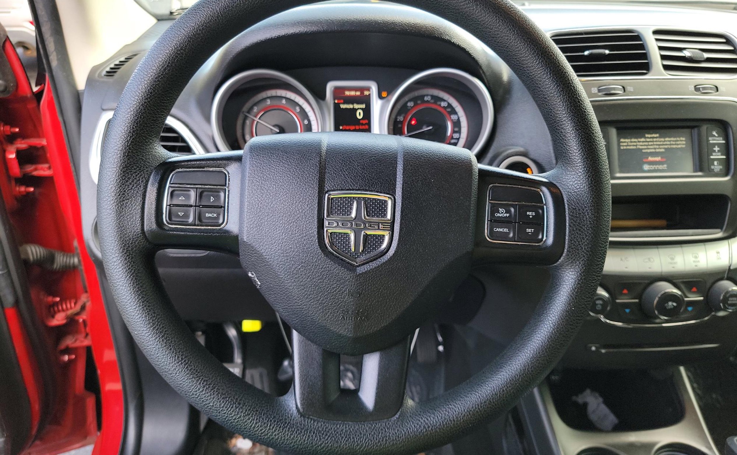 Used 2019 Dodge Journey SE image 6