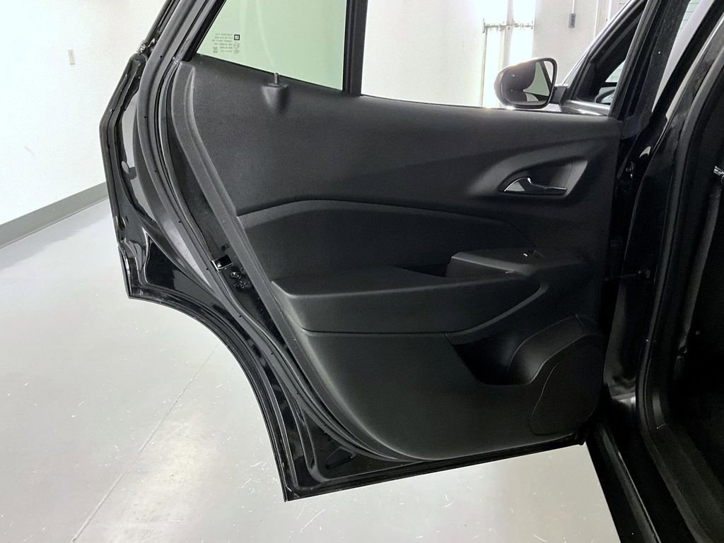 Certified 2024 Chevrolet Trax RS w/ Sunroof Package image 20