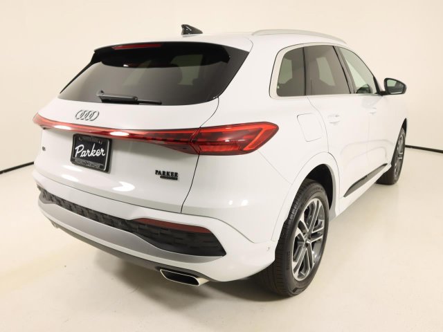 Certified 2025 Audi Q5 Premium Plus w/ Premium Plus AWD/4WD image 5
