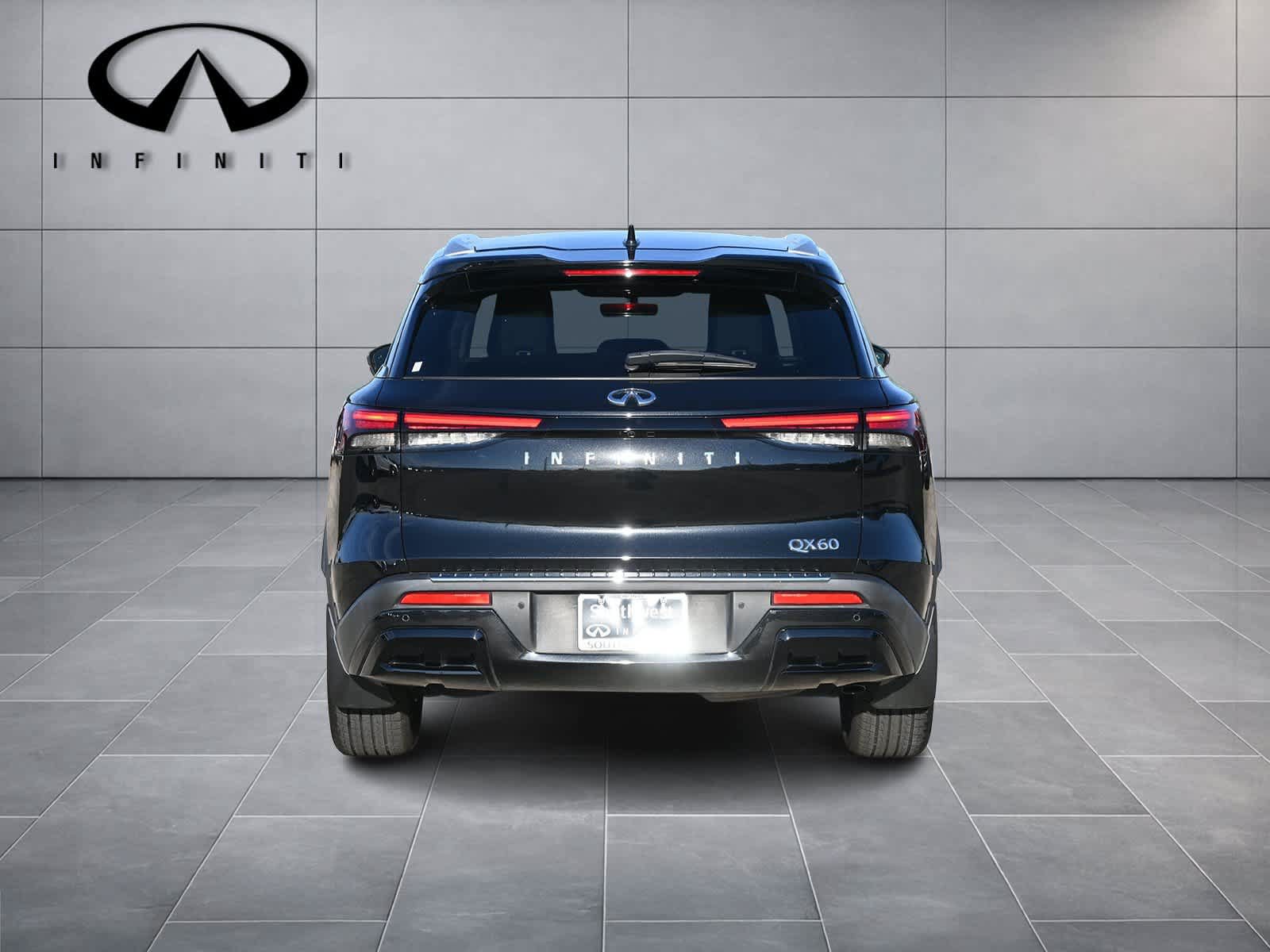 Certified 2024 INFINITI QX60 Luxe w/ Cargo Package FWD image 6