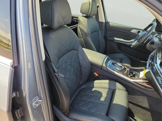 Certified 2026 BMW X7 xDrive40i AWD/4WD image 17