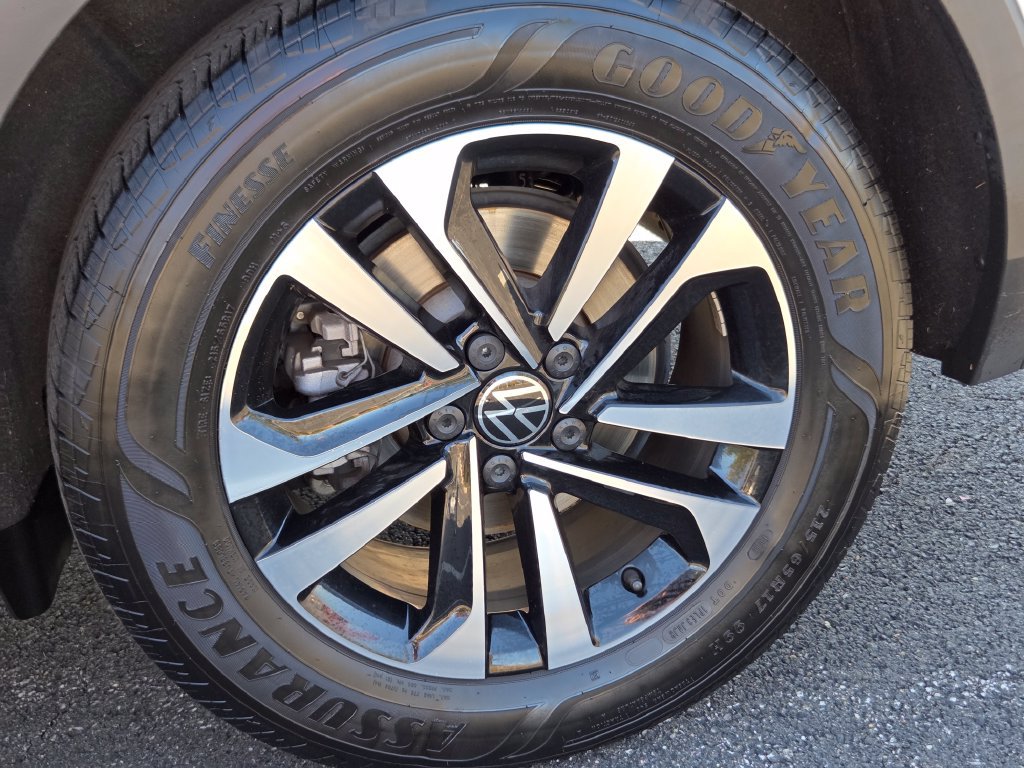 Used 2024 Volkswagen Tiguan S AWD/4WD image 19