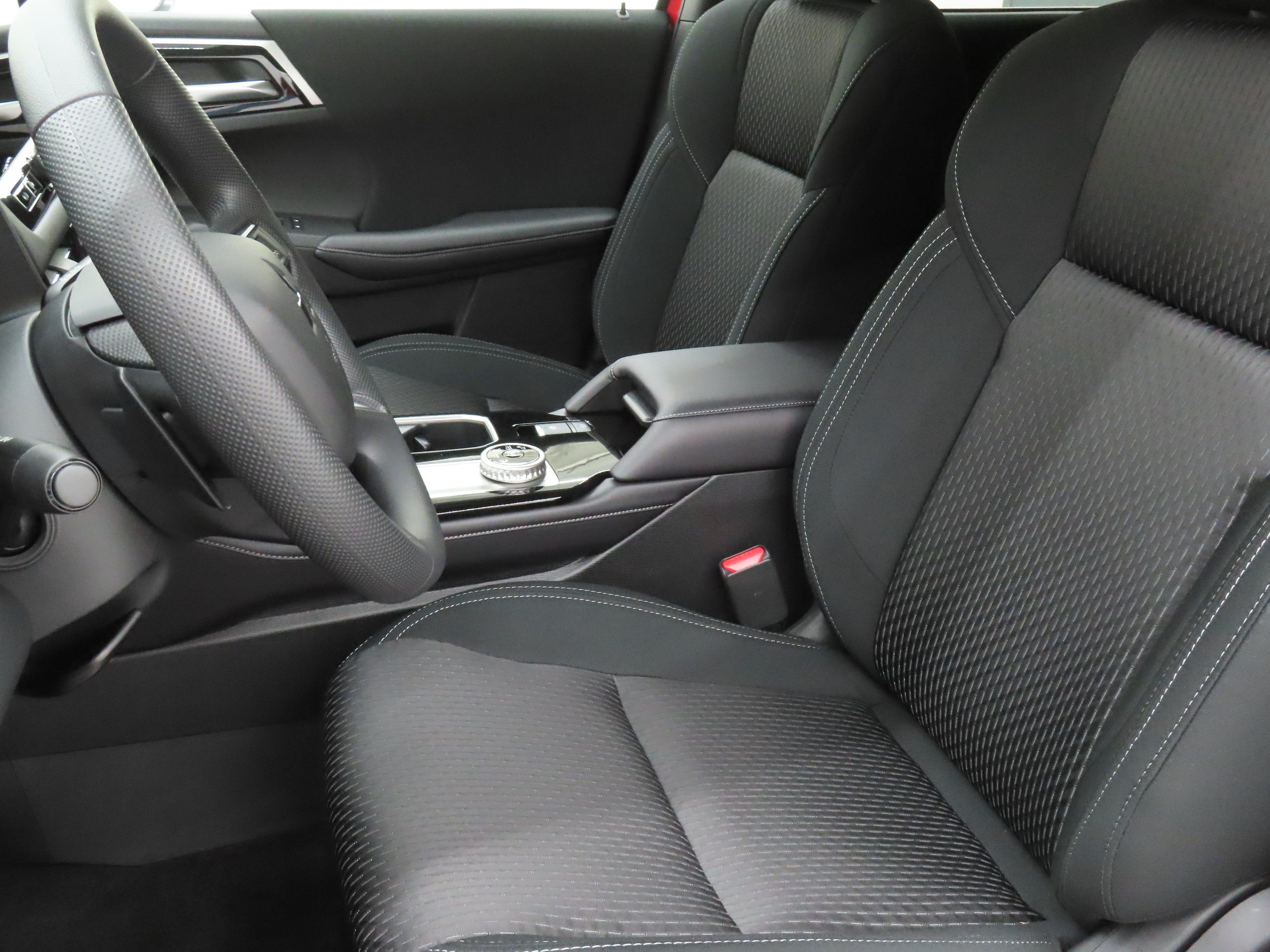 New 2026 Mitsubishi Outlander ES FWD image 11