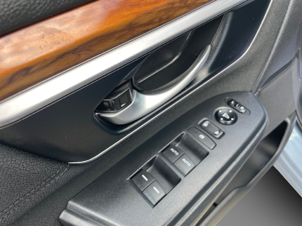 Used 2021 Honda CR-V EX image 22