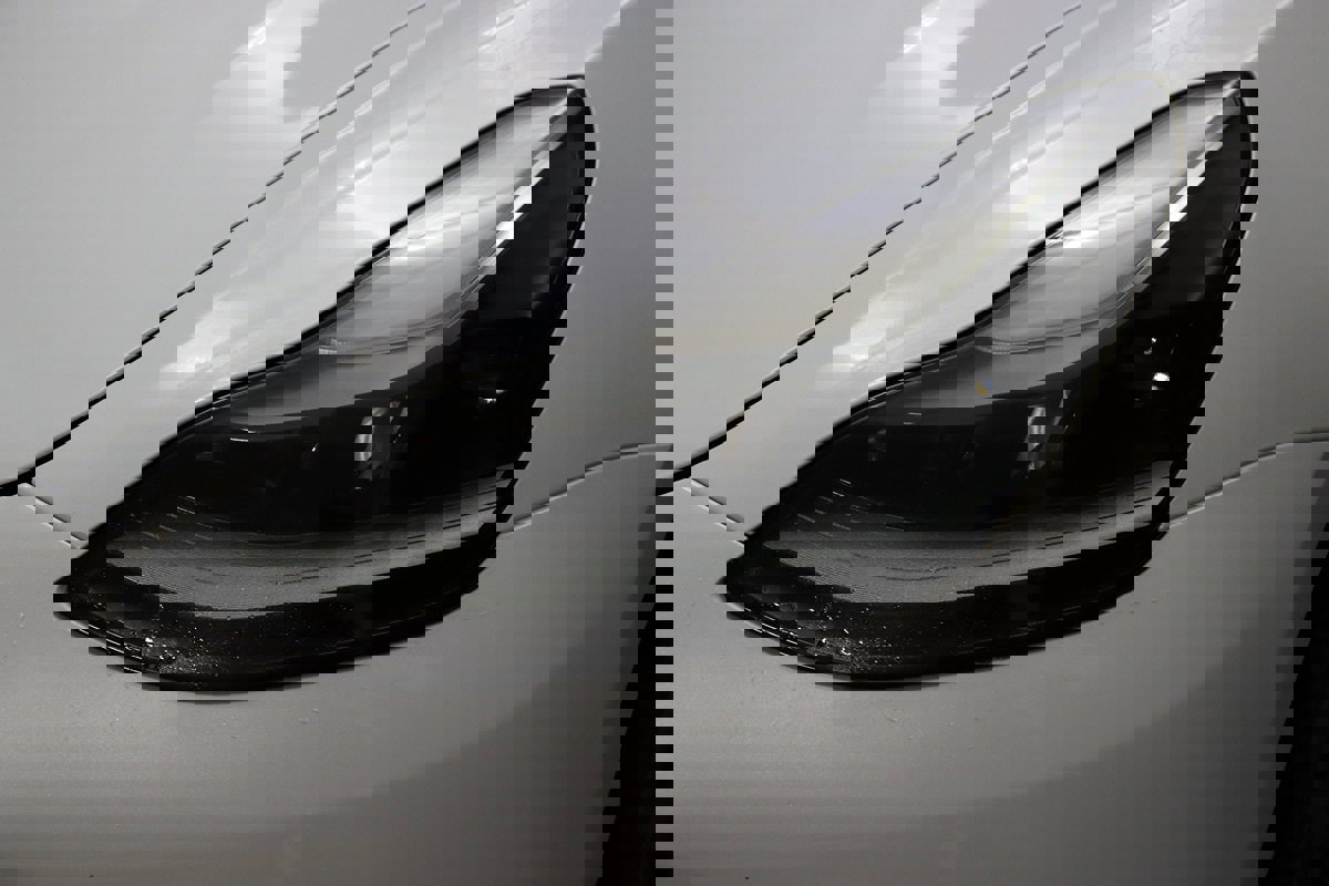 Used 2023 Tesla Model 3 Standard Range RWD image 5