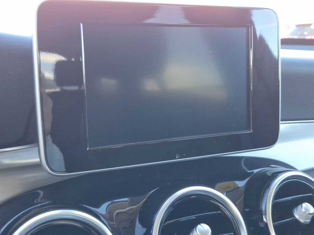 Used 2019 Mercedes-Benz GLC 300 4MATIC image 21