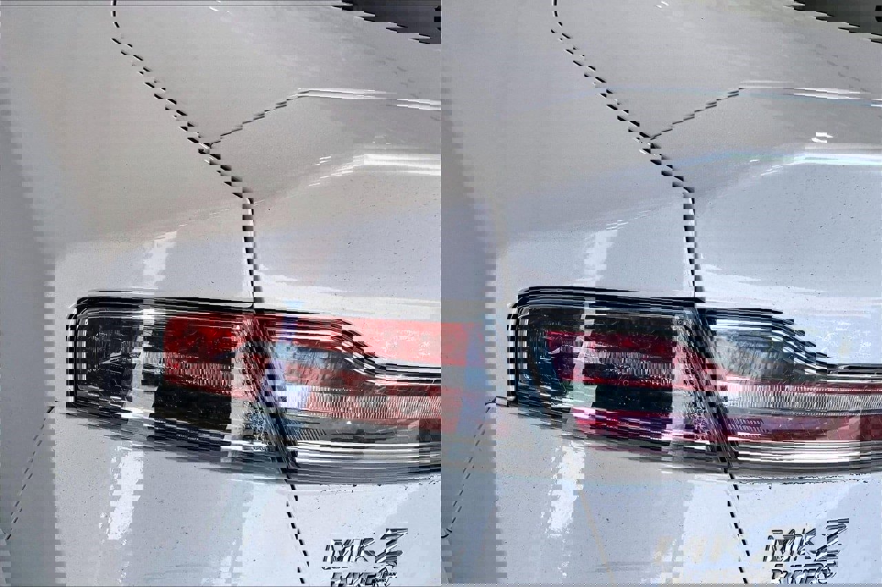 Used 2020 Lincoln MKZ Reserve w/ Monochromatic Package image 13