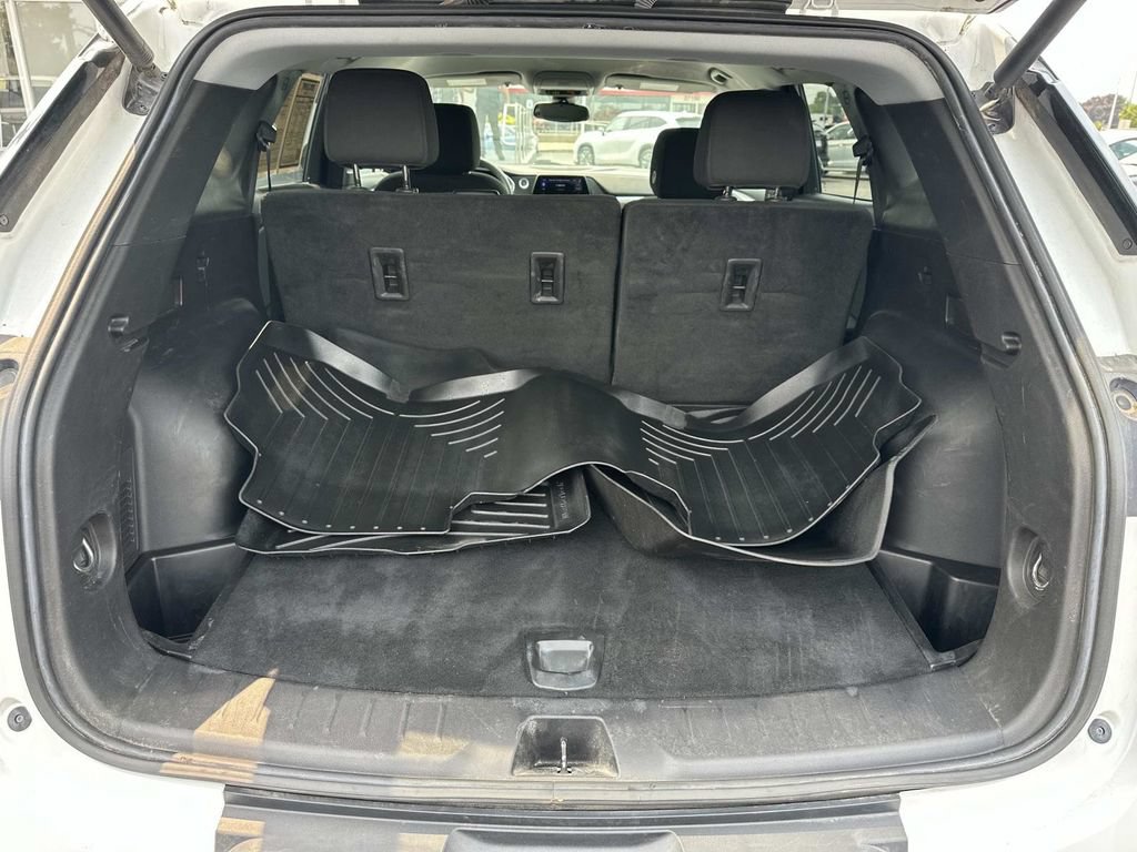 Used 2022 Chevrolet Blazer LT AWD/4WD image 10