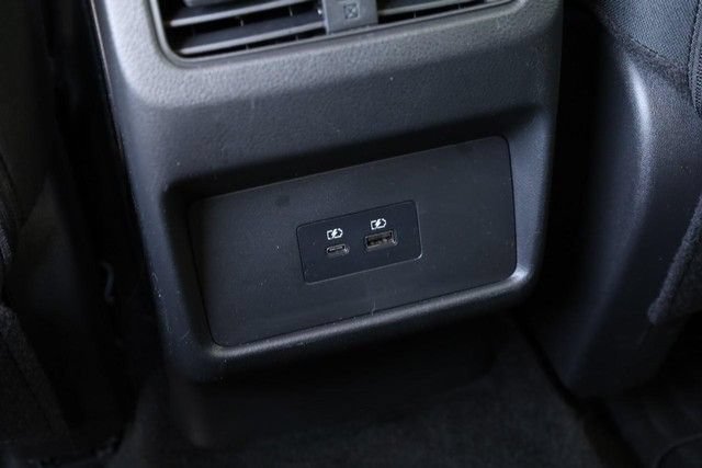 Certified 2023 Nissan Rogue SV FWD image 21