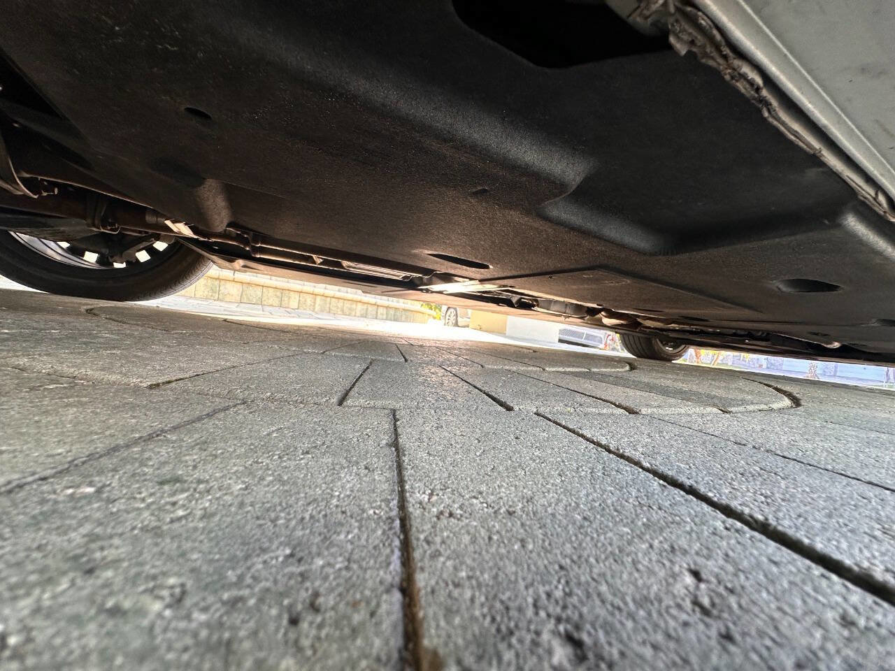 Used 2017 Genesis G90 5.0 Ultimate image 41