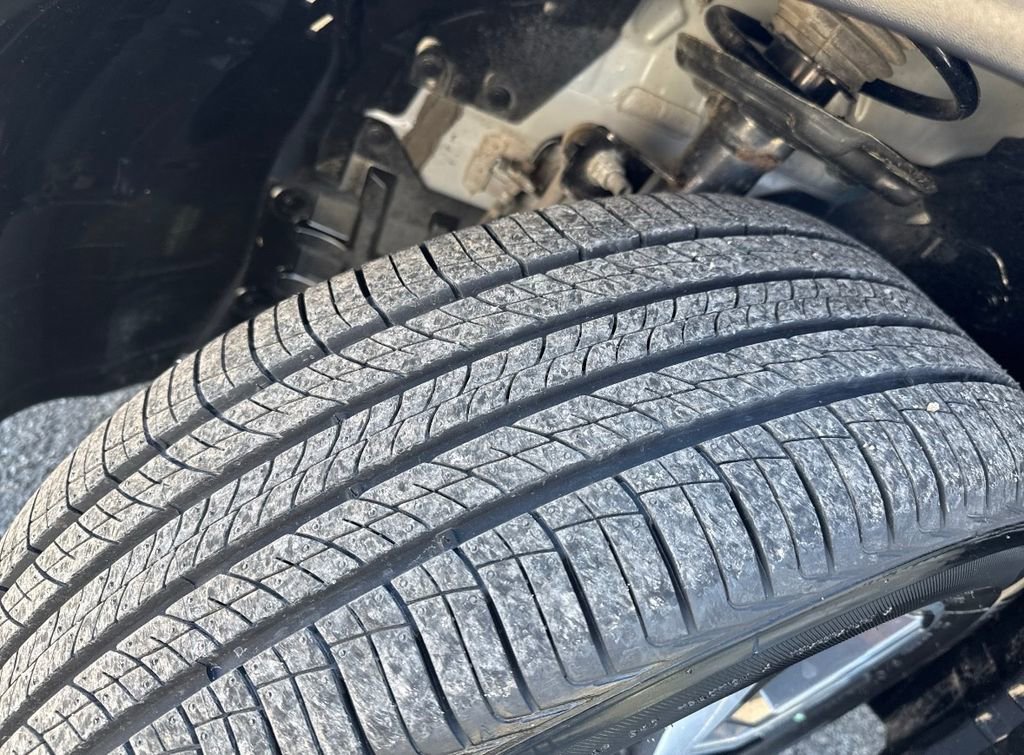 Used 2023 Nissan Rogue SL image 29