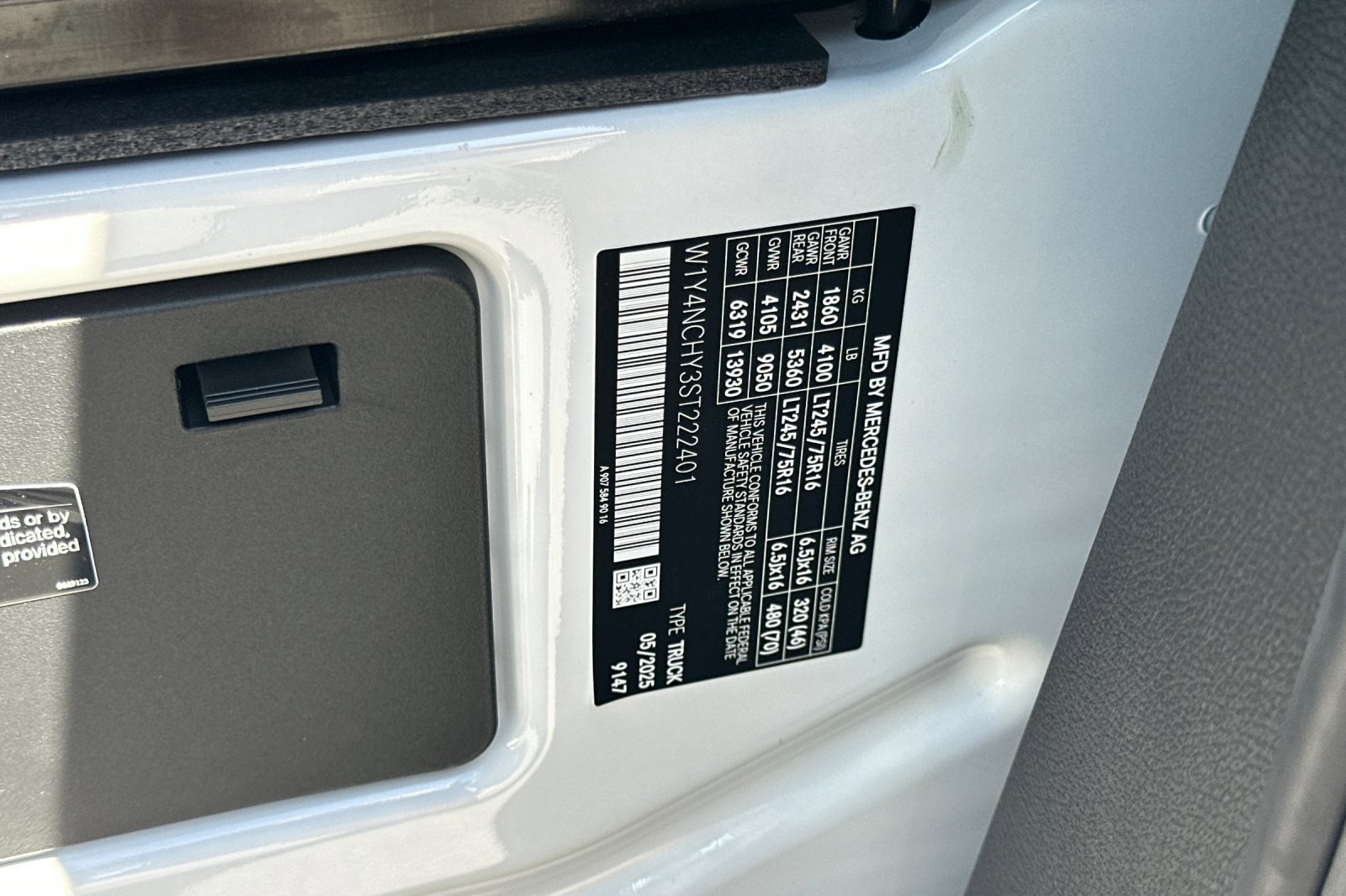 New 2025 Mercedes-Benz Sprinter 2500 image 29