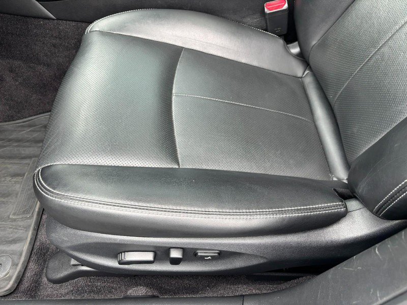 Used 2023 INFINITI Q50 Luxe w/ Cargo Package RWD image 15