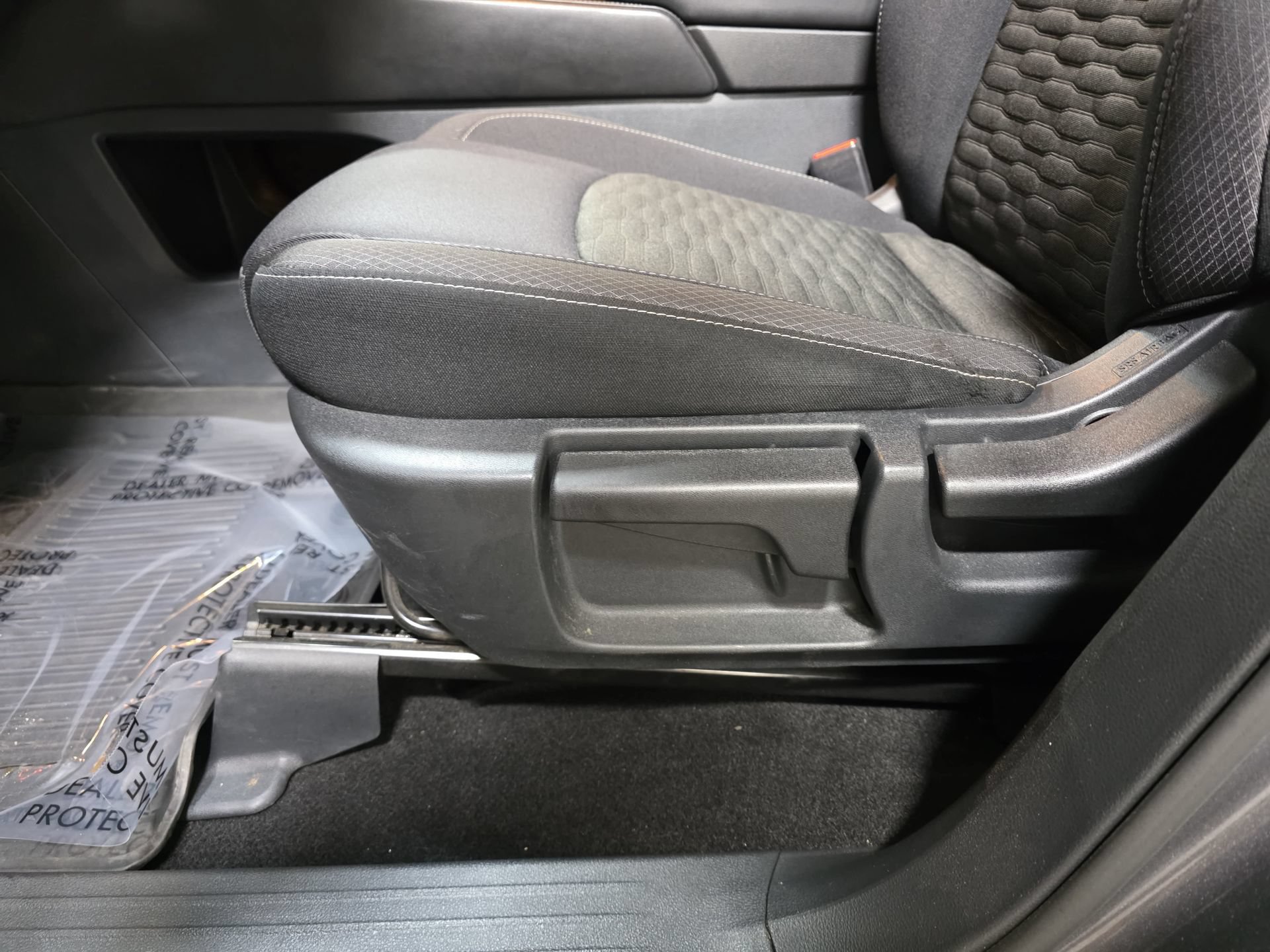 Used 2023 Nissan Pathfinder S AWD/4WD image 27