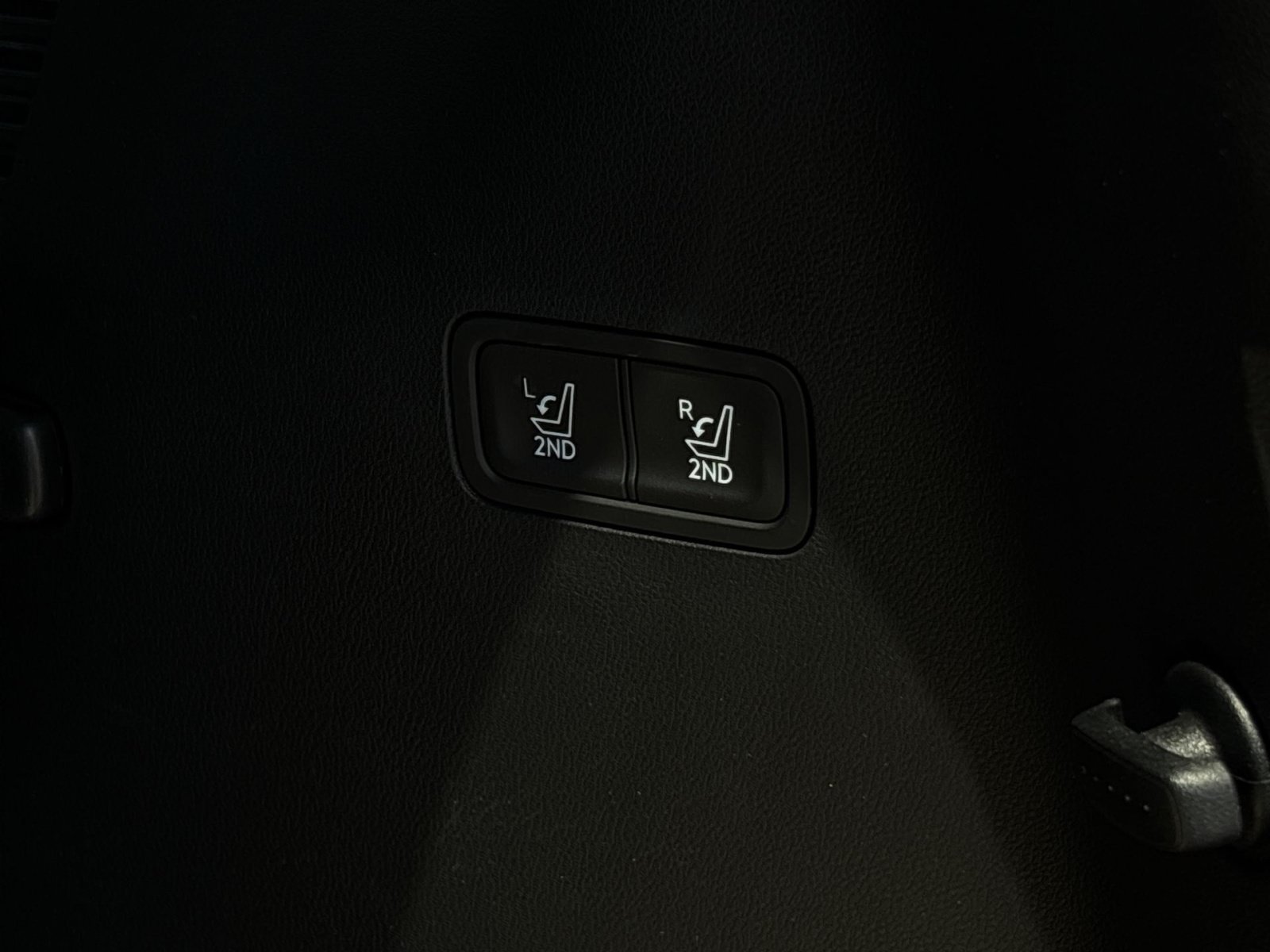 New 2026 Hyundai Santa Fe SEL FWD image 25