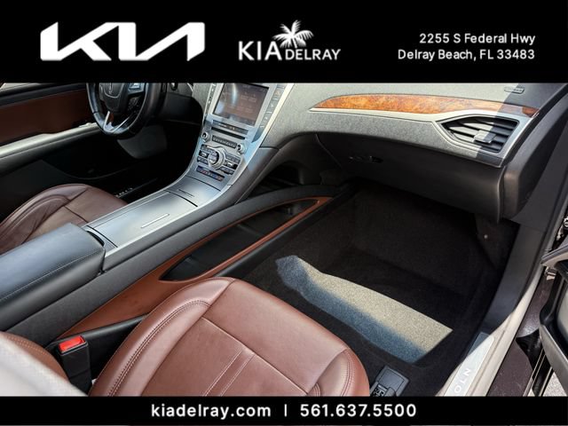 Used 2020 Lincoln MKZ Reserve w/ Luxury Package FWD image 10