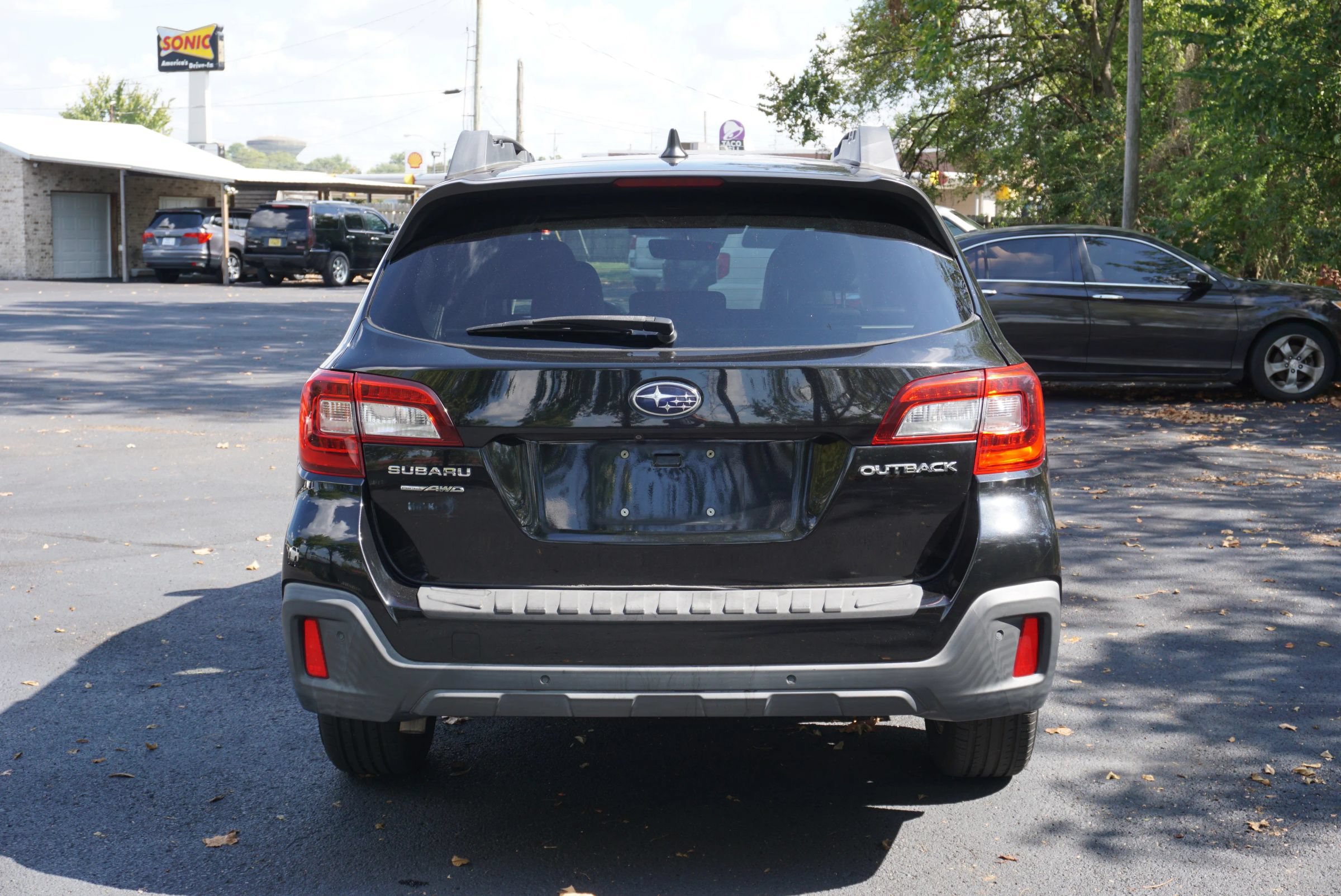 Used 2018 Subaru Outback 2.5i Limited AWD/4WD image 6