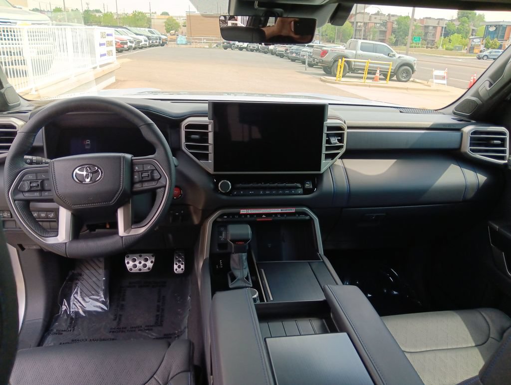Used 2026 Toyota Tundra Platinum w/ TRD Off-Road Package AWD/4WD image 12