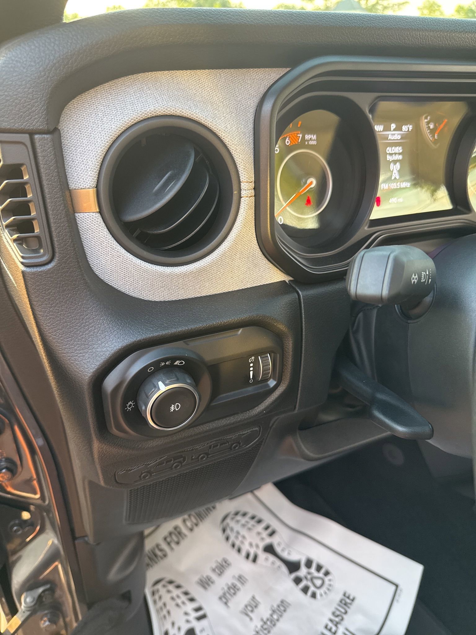 Used 2024 Jeep Wrangler Sport image 31