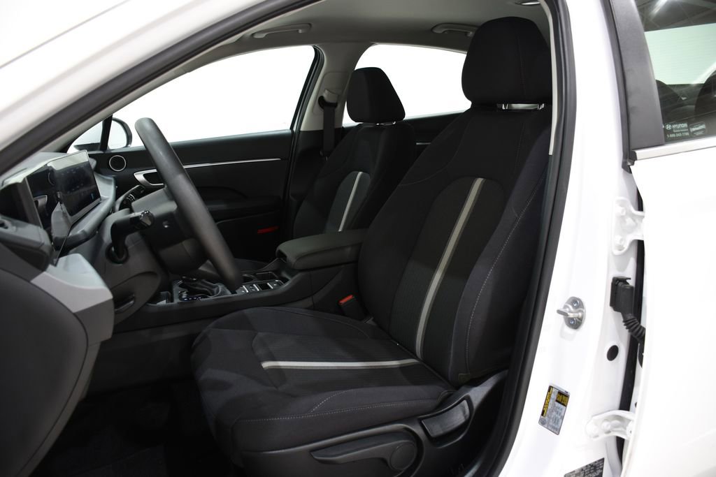 Certified 2025 Hyundai Sonata SE image 21