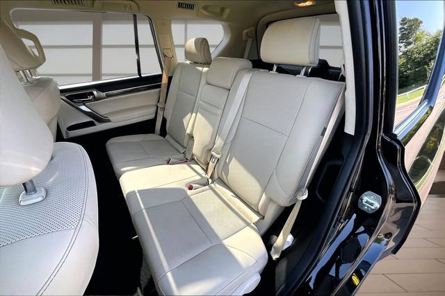 Used 2022 Lexus GX 460 Premium w/ Premium Package AWD/4WD image 25