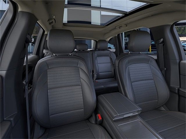 New 2026 Lincoln Nautilus Reserve w/ Jet Appearance Package AWD/4WD image 10