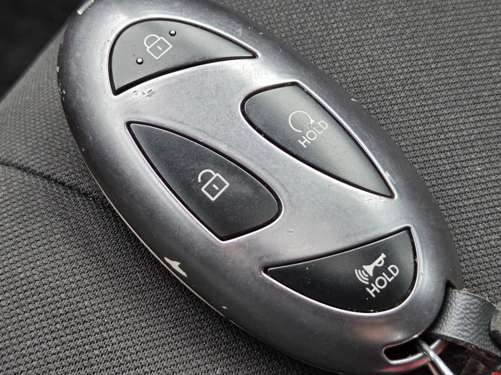 Used 2025 Hyundai Elantra SEL FWD image 40